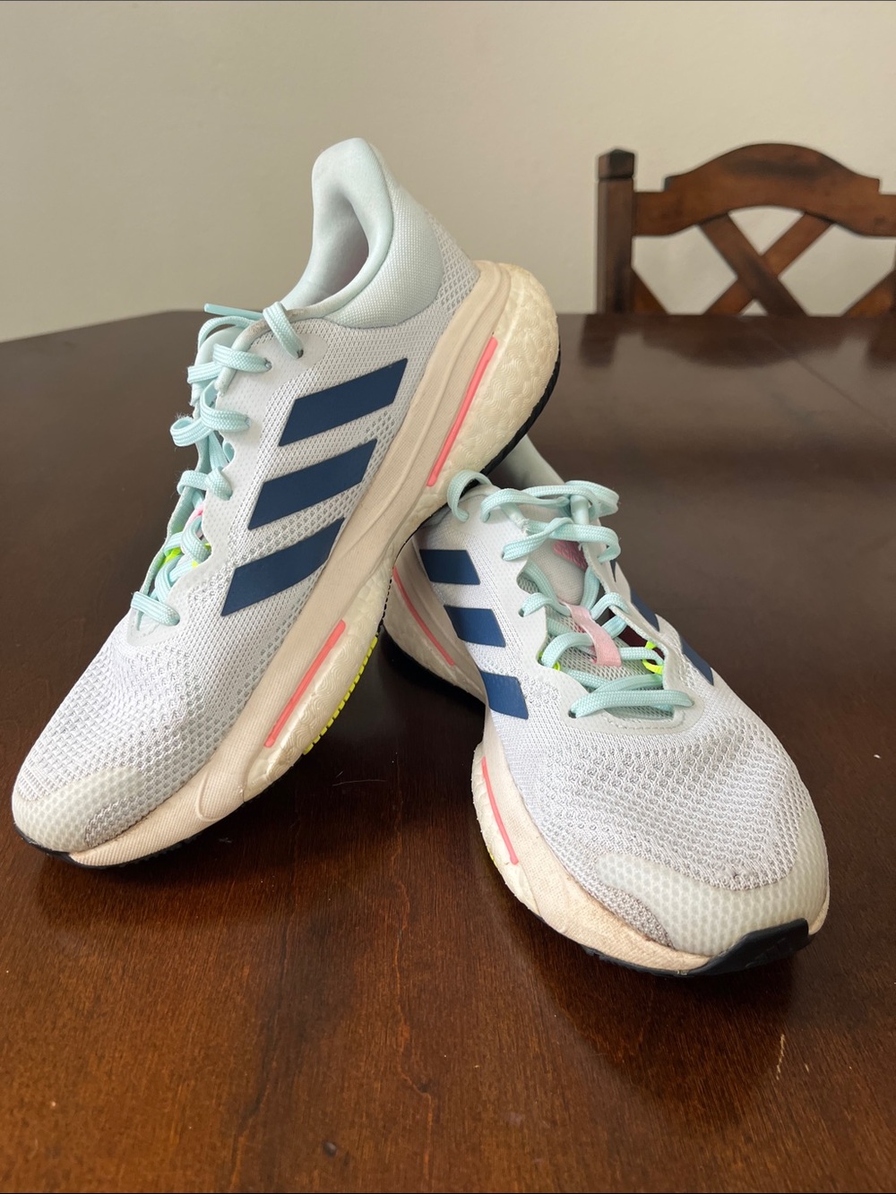adidas Women Light Blue Mesh Running Shoes with Navy Stripes and Pink Accents